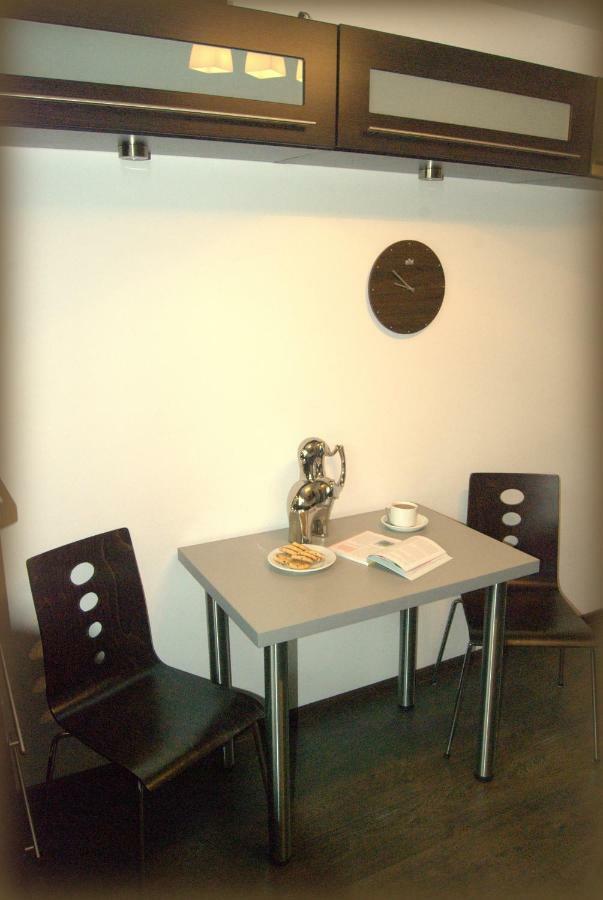 Alma Apartments Starachowice Esterno foto